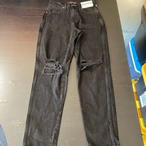 Arizona Jean Company Black Slim Straight Distressed Jeans